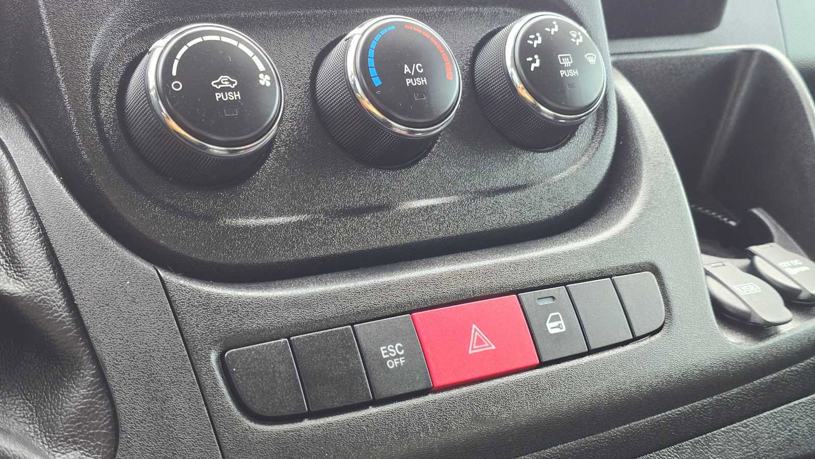 Used 2019 RAM ProMaster 2500 image 32