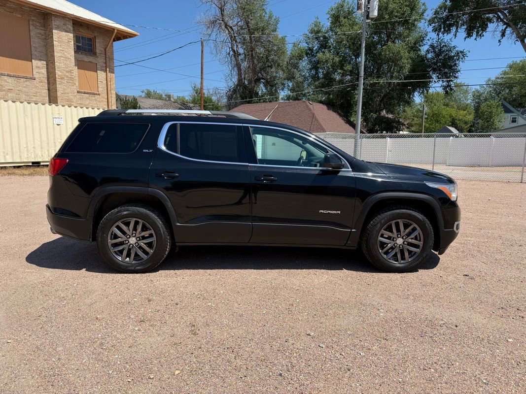 Used 2017 GMC Acadia SLT image 8