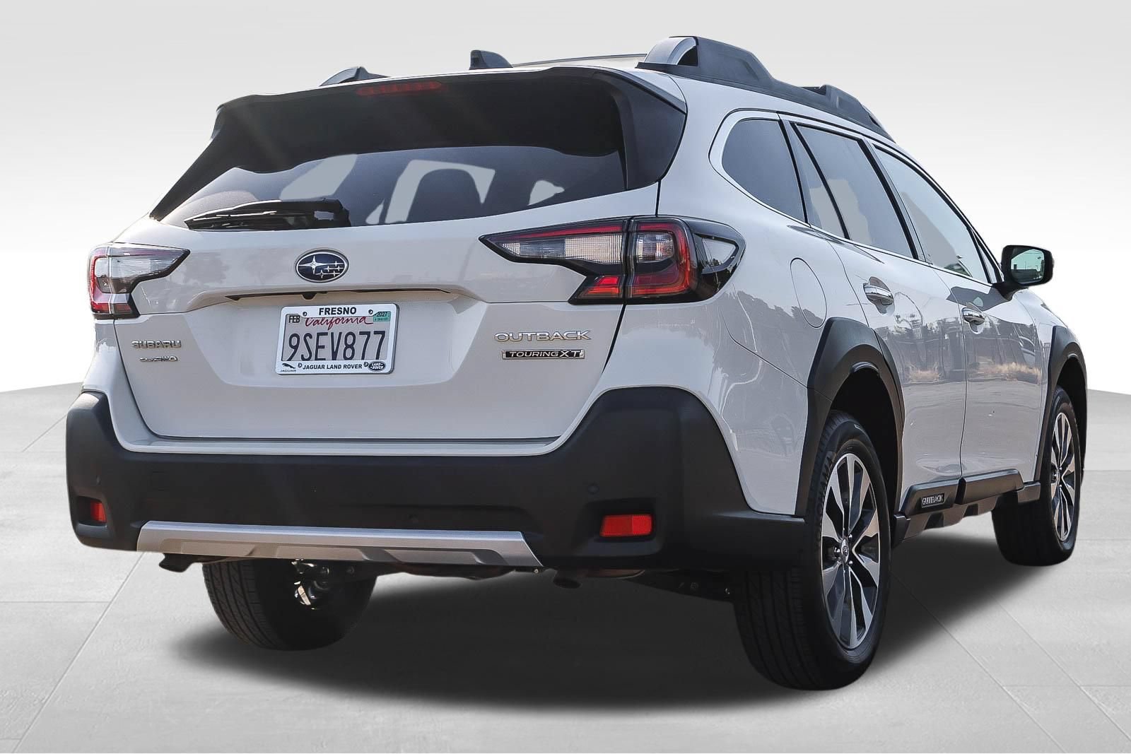 Used 2025 Subaru Outback Touring XT AWD/4WD image 5