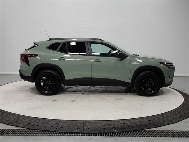 Used 2024 Chevrolet Trax ACTIV w/ Driver Confidence Package image 8