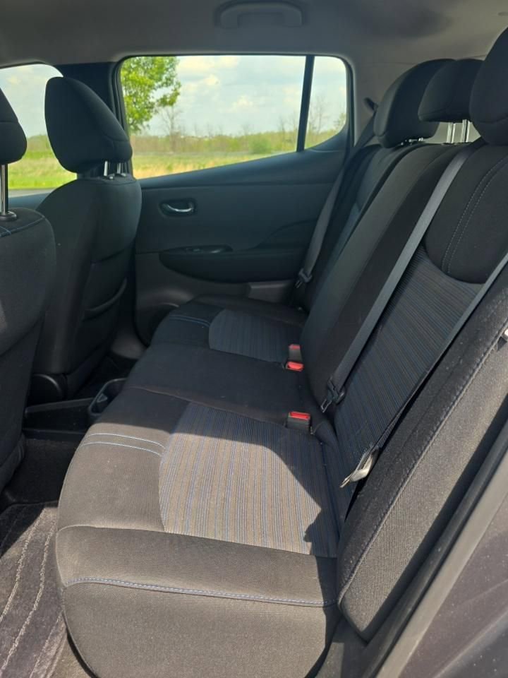 Used 2023 Nissan Leaf S FWD image 8