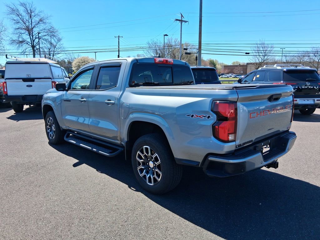 Used 2023 Chevrolet Colorado LT w/ LT Convenience Package III AWD/4WD image 4