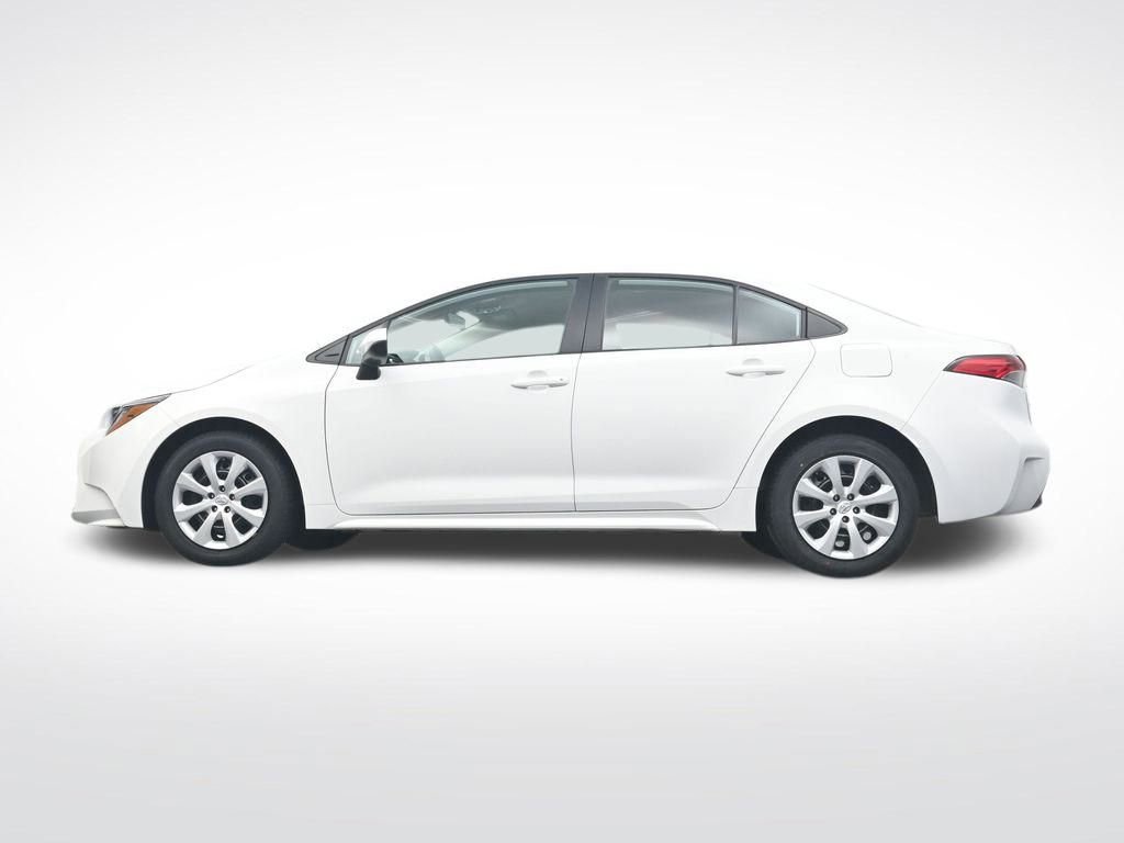 Used 2024 Toyota Corolla LE image 38