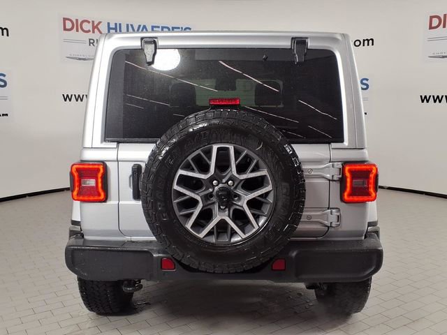 Used 2024 Jeep Wrangler Sahara w/ Dual Top Group image 5