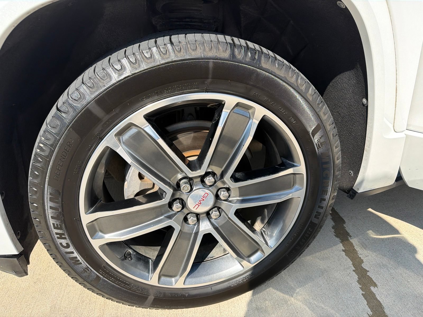 Used 2019 GMC Acadia Denali FWD image 12