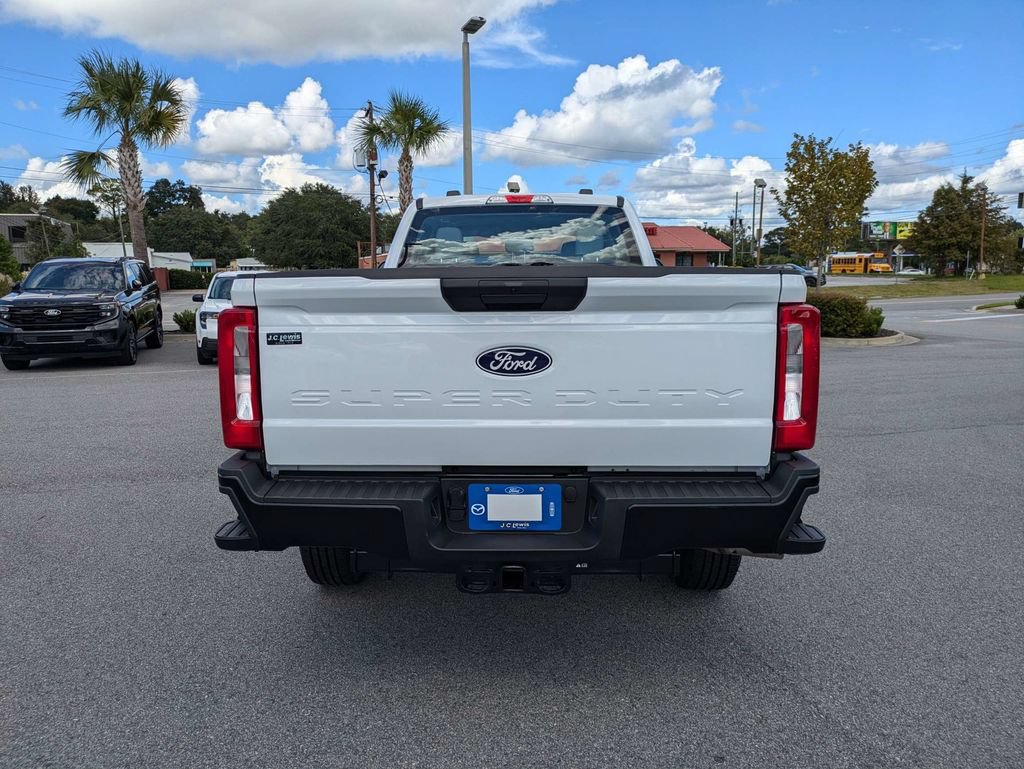 New 2027 Ford F250 XL w/ F-250 >10K GVWR Package AWD/4WD image 6