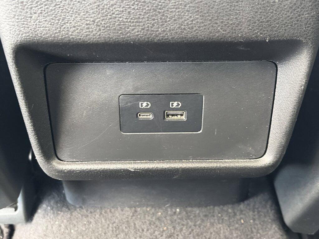 Used 2023 Nissan Rogue SV image 29