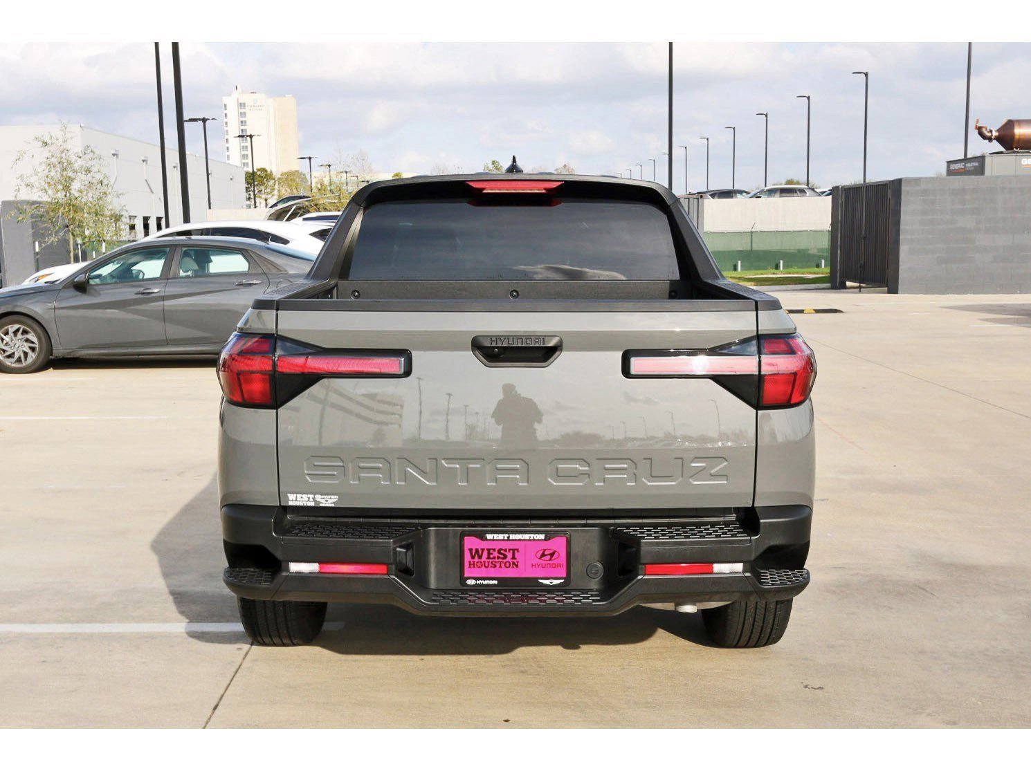 Certified 2025 Hyundai Santa Cruz SE image 8