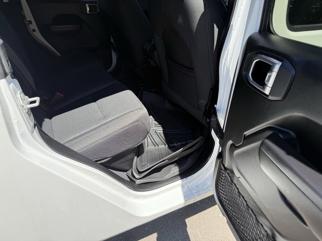 Used 2020 Jeep Gladiator Sport w/ Quick Order Package 24S image 33