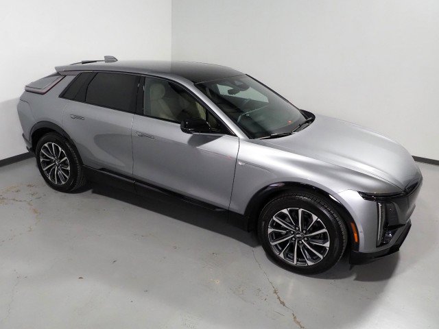 Used 2024 Cadillac Lyriq Sport w/ Nappa Leather Package image 12