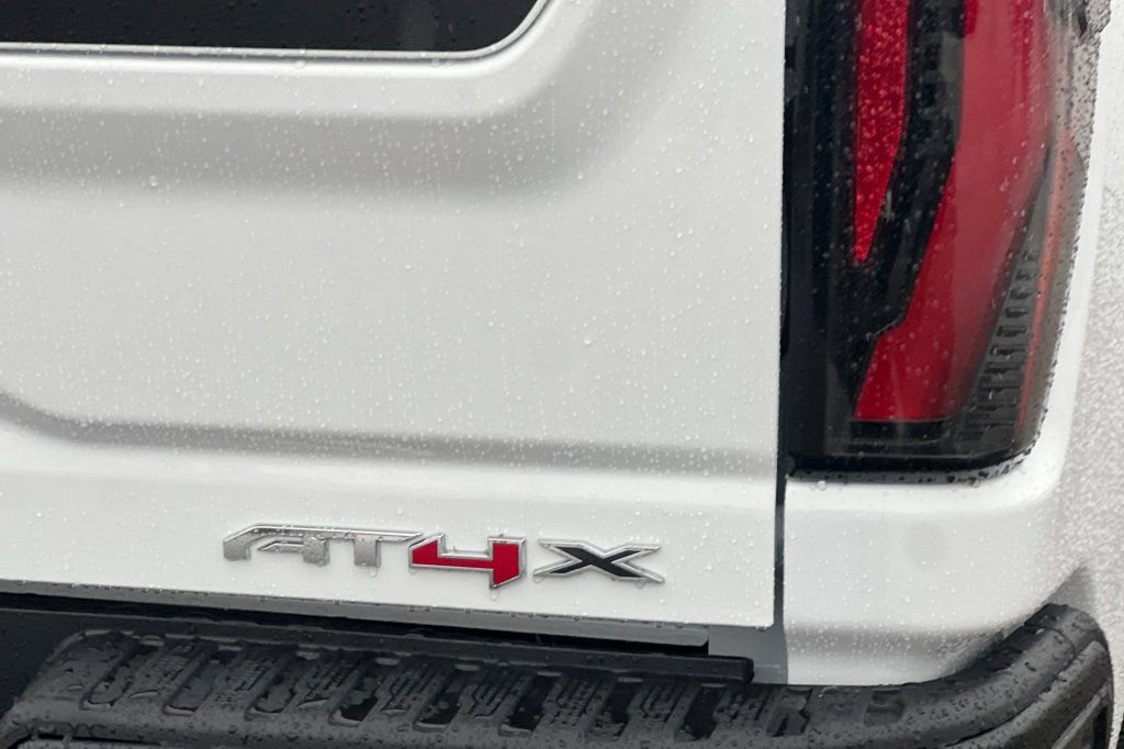 New 2026 GMC Sierra 2500 AT4X w/ AT4X AEV Edition image 20