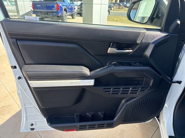 Used 2024 Toyota Tacoma TRD Off-Road AWD/4WD image 25