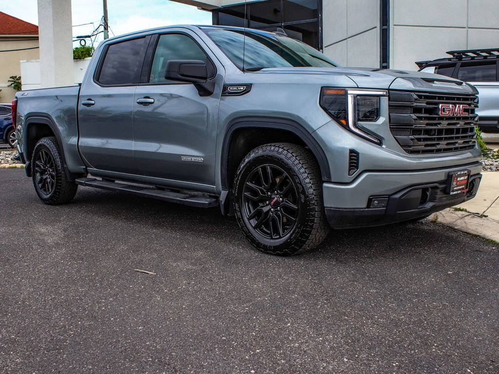 Used 2025 GMC Sierra 1500 Elevation AWD/4WD image 3