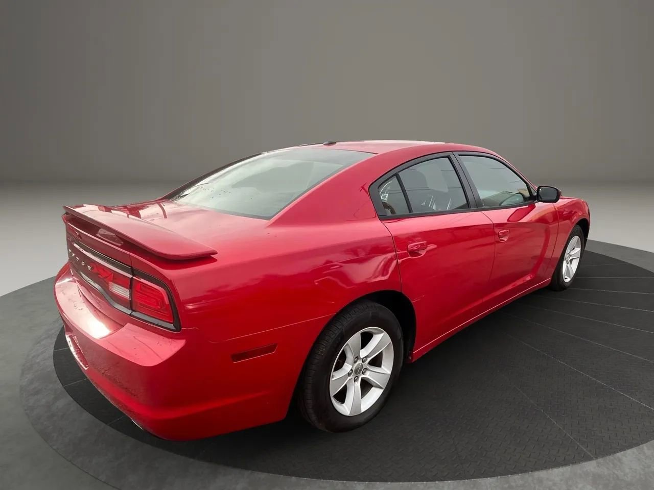 Used 2013 Dodge Charger SXT image 17
