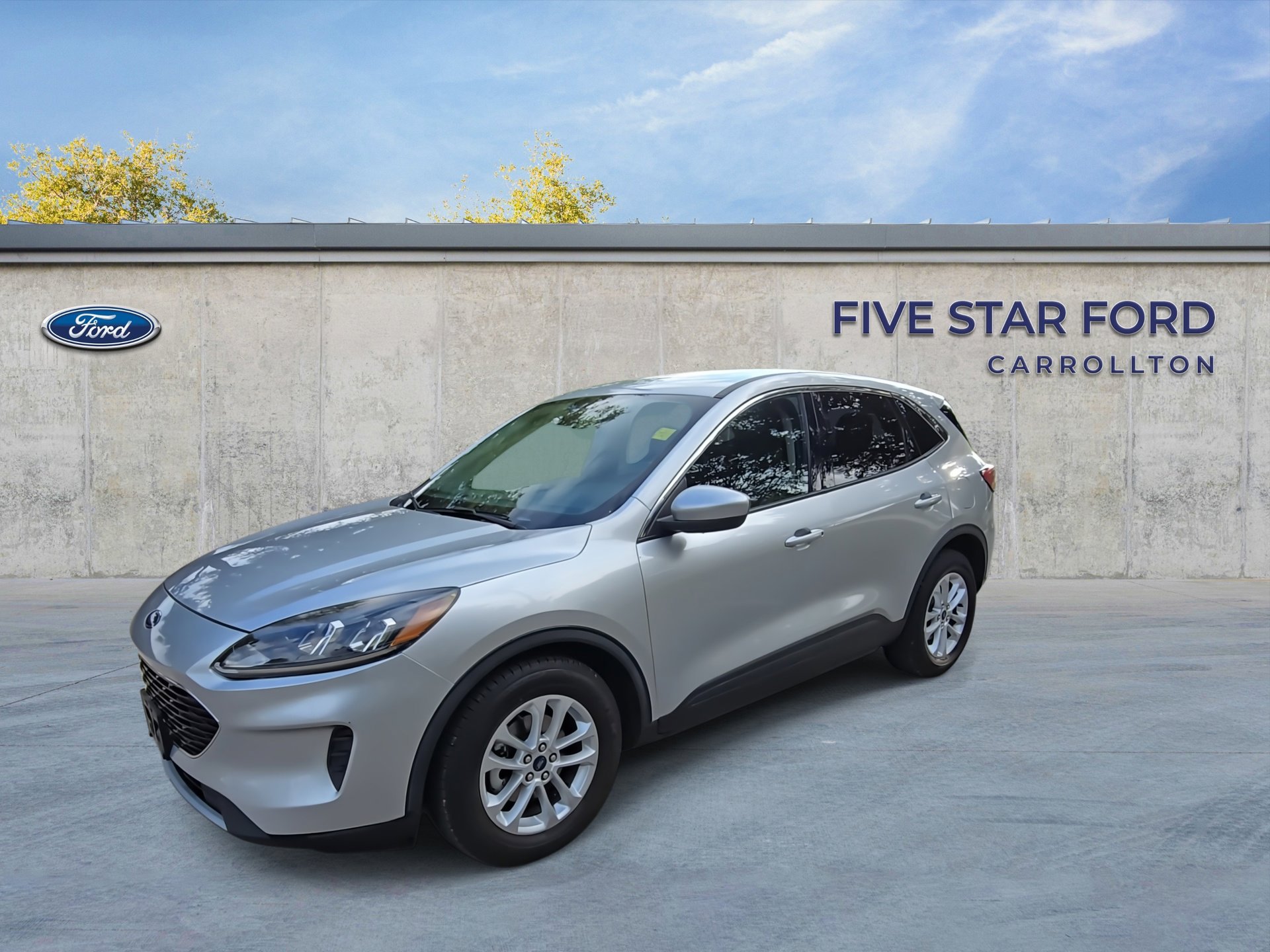 Used 2020 Ford Escape SE image 4