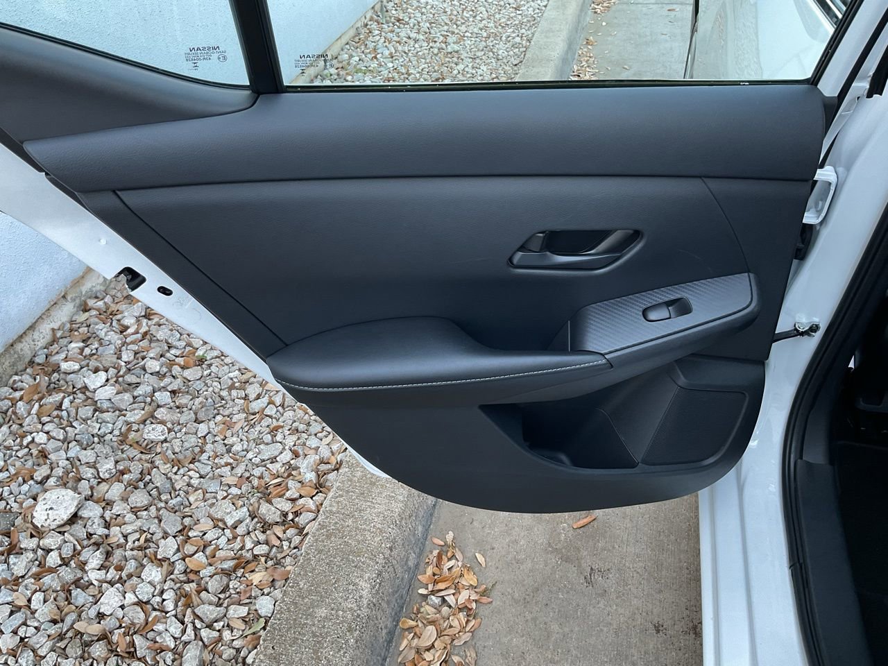 Used 2025 Nissan Sentra S image 17