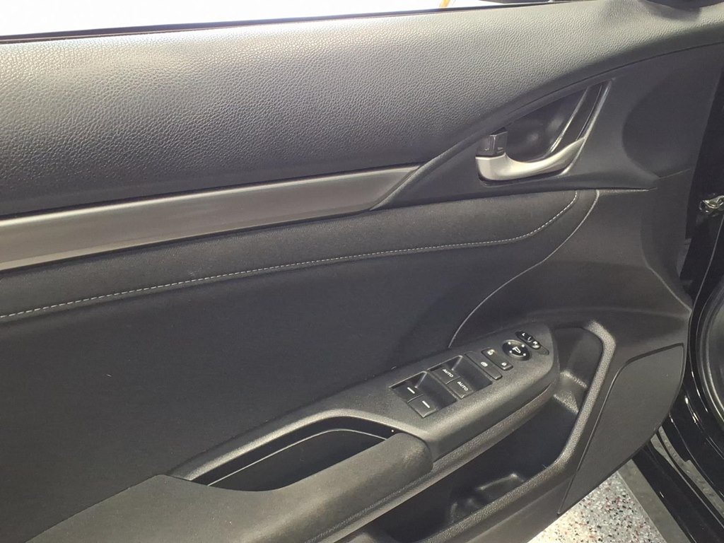 Used 2019 Honda Civic EX image 8
