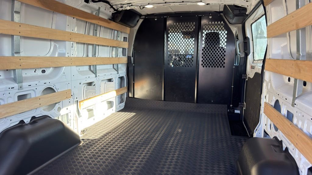 Used 2024 Ford Transit 250 Low Roof w/ Exterior Upgrade Package RWD image 14