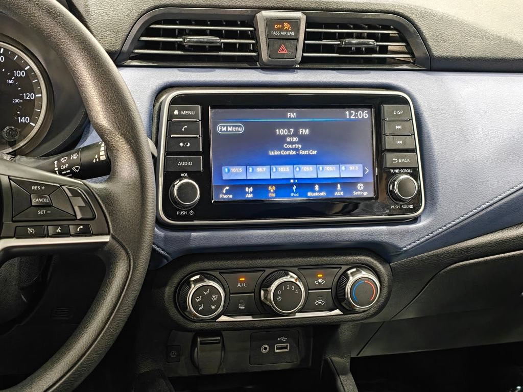 Used 2024 Nissan Versa SV FWD image 6