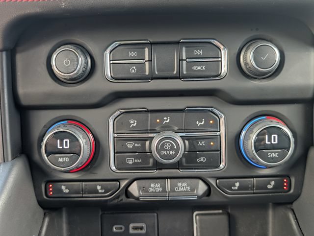 Used 2021 Chevrolet Suburban RST AWD/4WD image 26