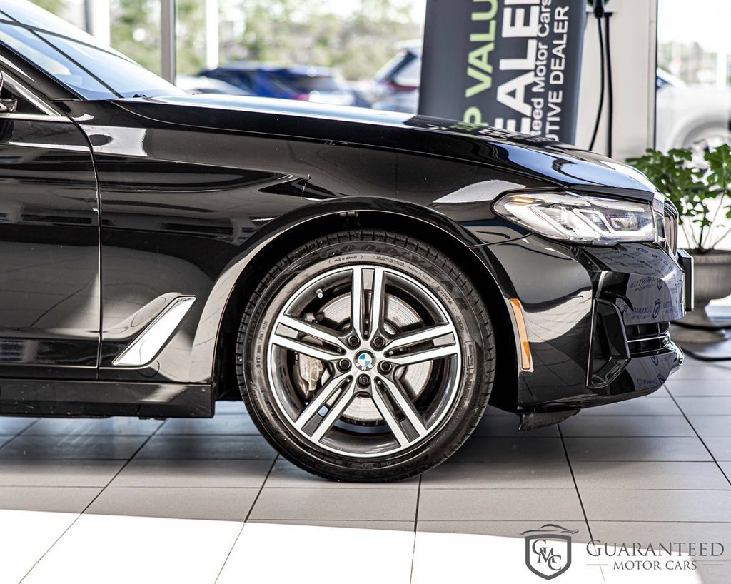 Used 2023 BMW 530i xDrive w/ Premium Package AWD/4WD image 11
