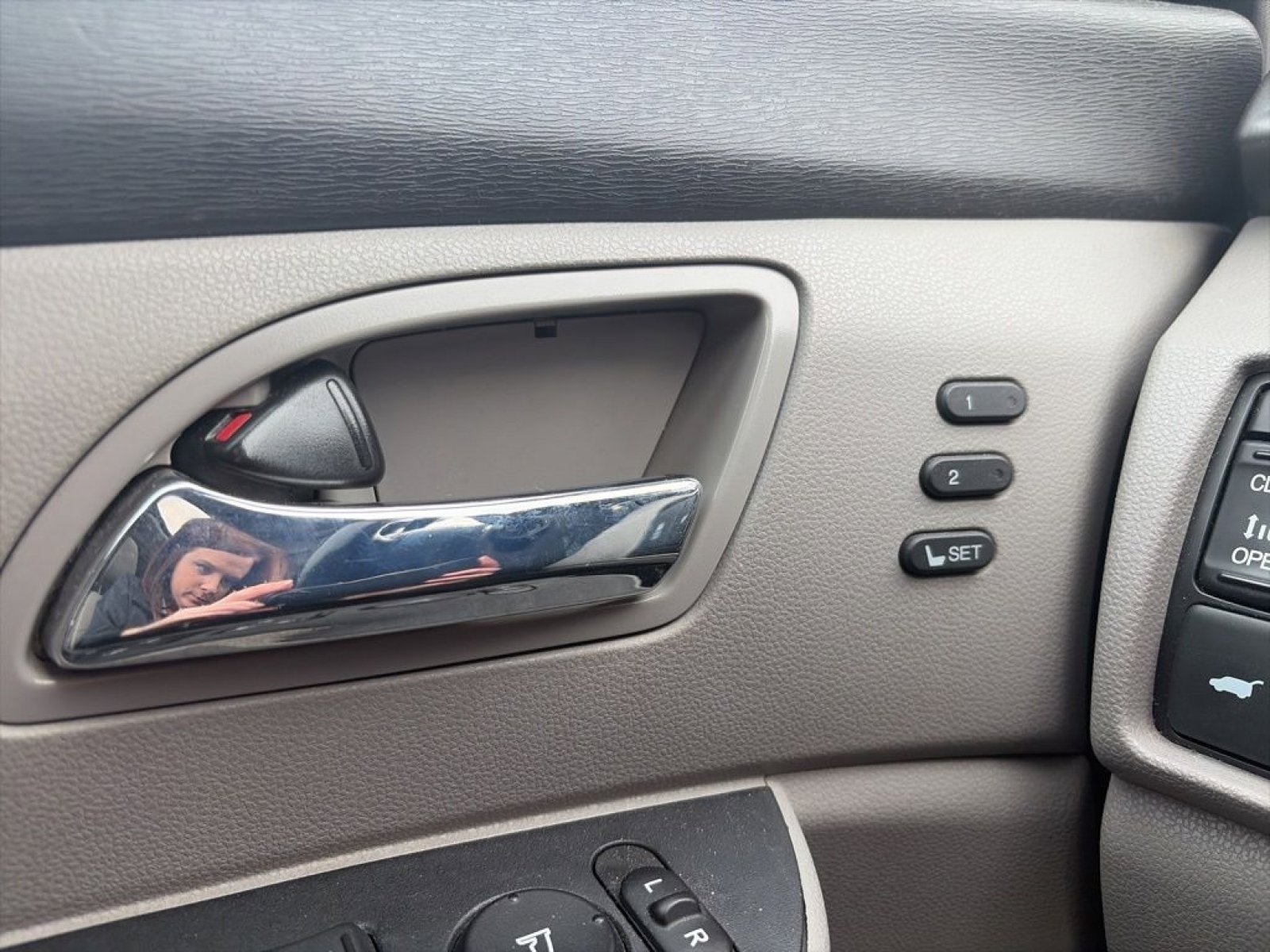 Used 2015 Honda Odyssey Touring Elite image 24