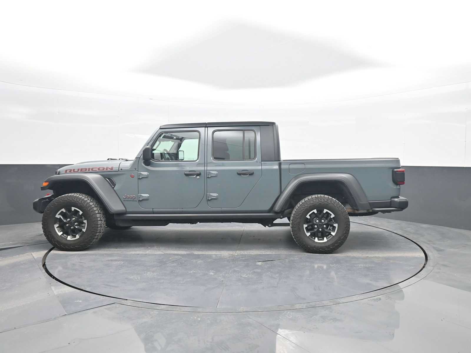 Used 2026 Jeep Gladiator Rubicon AWD/4WD image 5