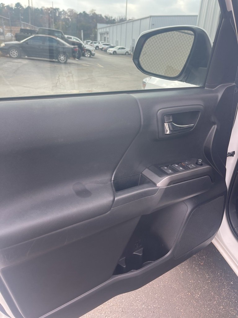 Used 2023 Toyota Tacoma SR image 4