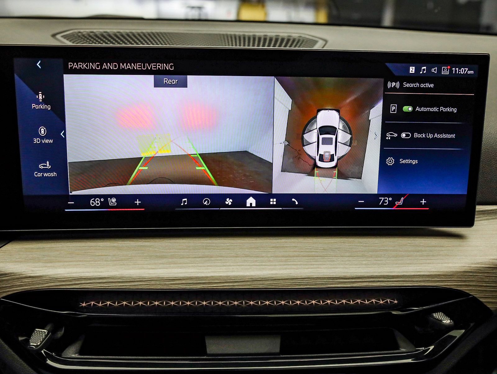 Certified 2025 BMW 330i Sedan RWD image 25