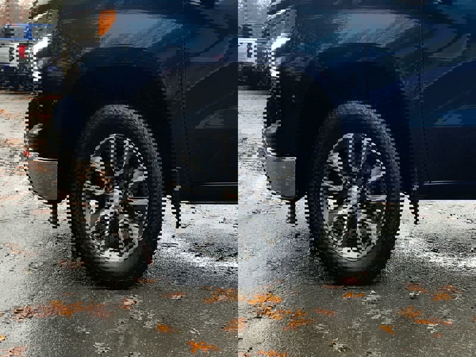 Used 2023 Chevrolet Silverado 1500 LT image 11