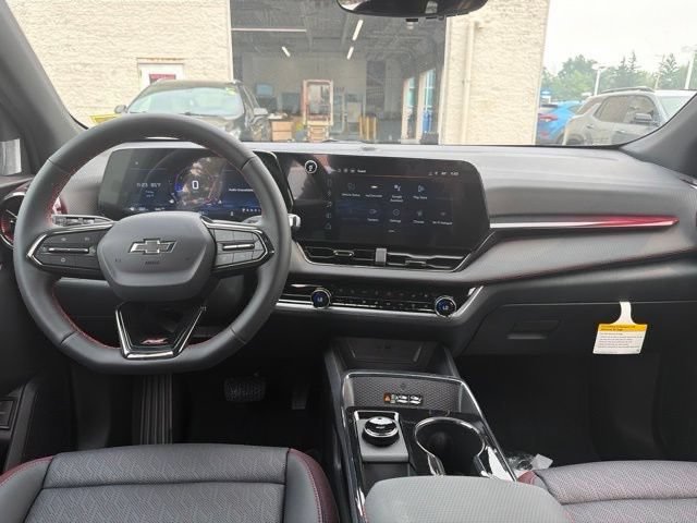 New 2027 Chevrolet Equinox RS w/ LPO, Floor Liner Package AWD/4WD image 16