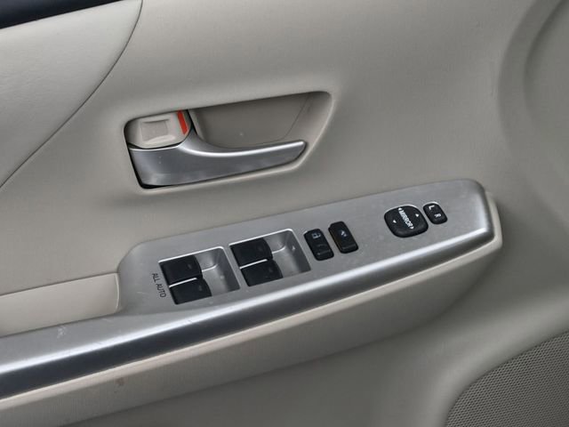 Used 2012 Toyota Prius V Five image 10