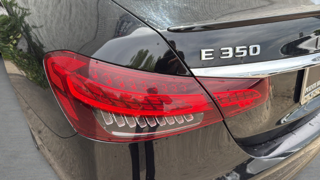 Used 2023 Mercedes-Benz E 350 Sedan image 34