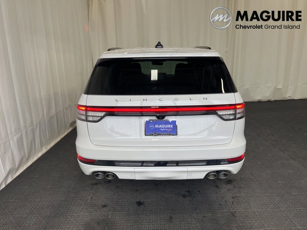 Used 2025 Lincoln Aviator AWD w/ Jet Appearance Package image 29