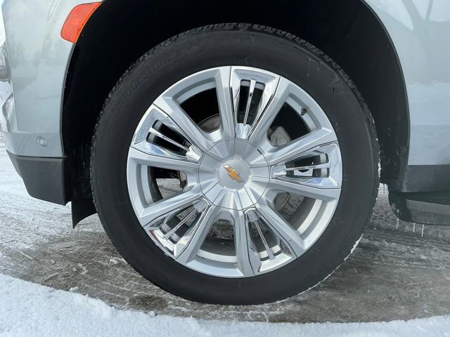 Used 2024 Chevrolet Tahoe High Country w/ Advanced Technology Package image 15