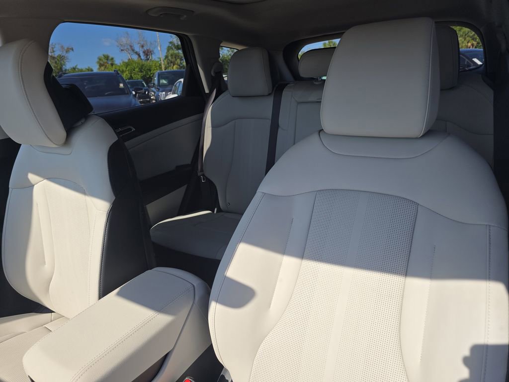 New 2026 Kia Sportage EX w/ EX Panorama Roof Package image 24