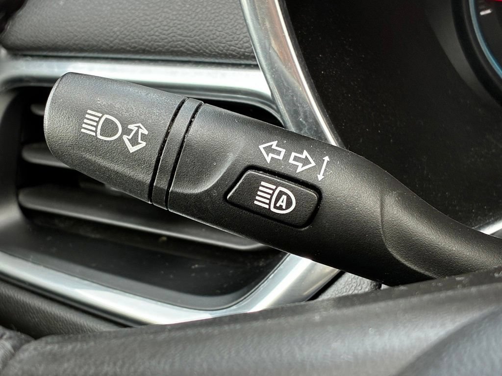 Used 2020 Chevrolet Equinox LT AWD/4WD image 18