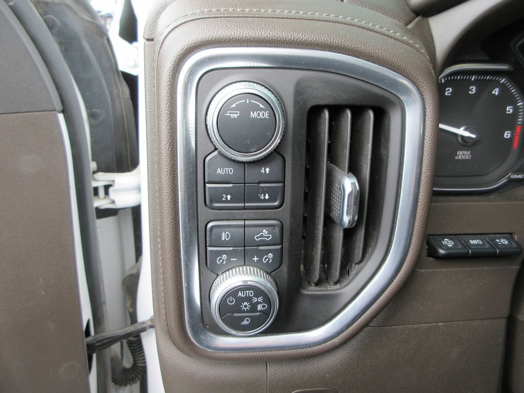 Used 2020 GMC Sierra 1500 Denali w/ Denali Ultimate Package AWD/4WD image 27