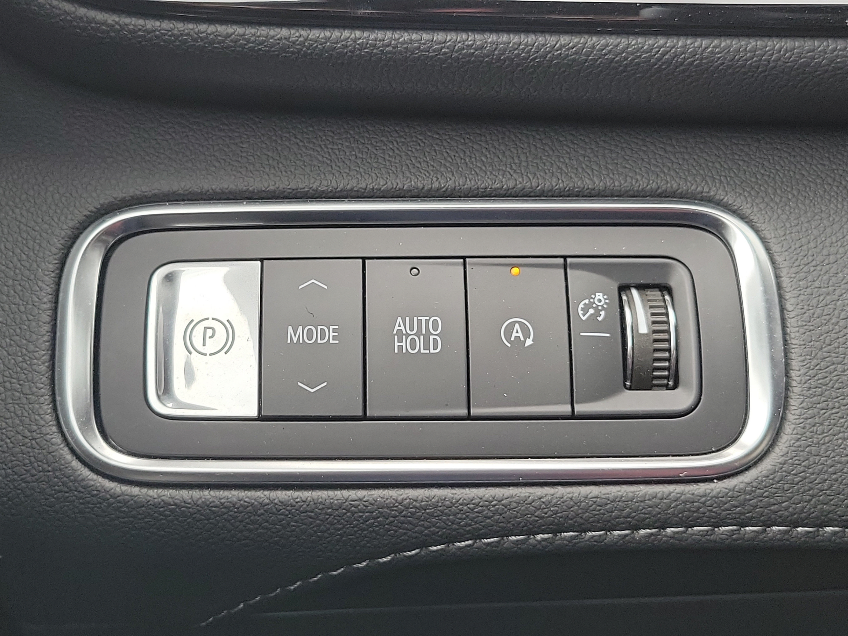 Used 2025 Buick Enclave Sport Touring FWD image 22