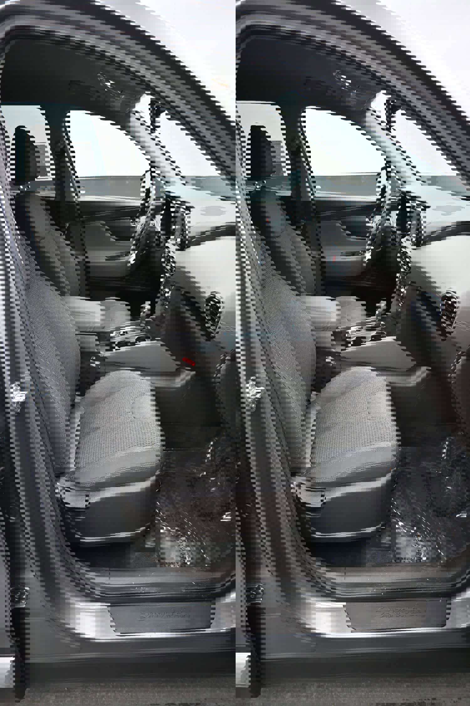 Used 2020 Hyundai Santa Fe SEL image 11