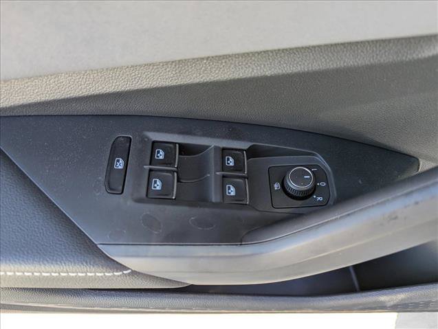 New 2026 Volkswagen Jetta SE FWD image 10