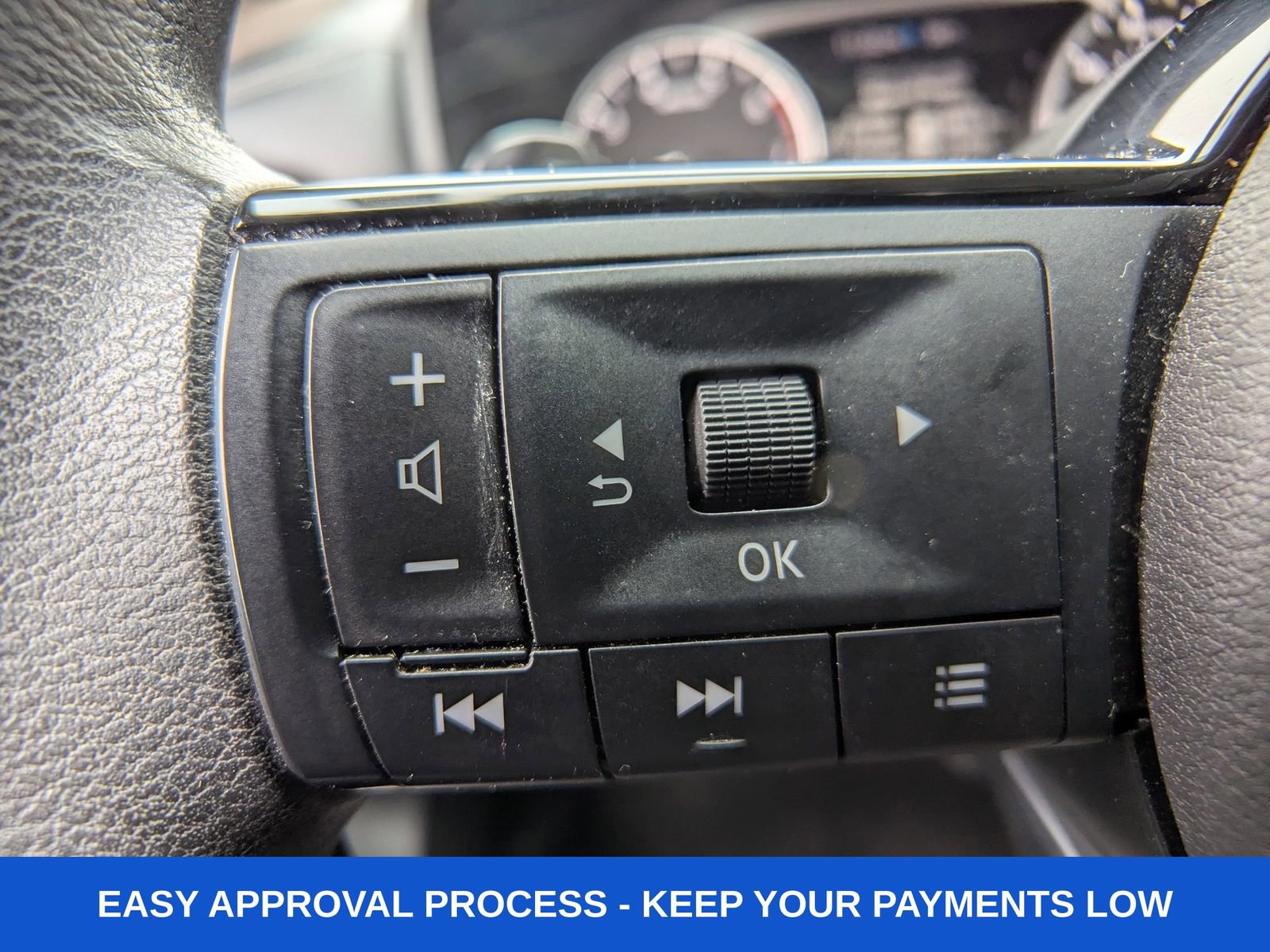 Used 2022 Nissan Rogue SV image 34