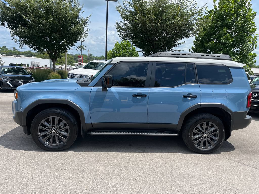 Used 2025 Toyota Land Cruiser w/ Premium Package AWD/4WD video 4