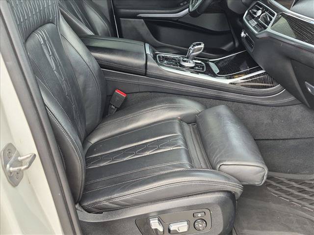 Used 2019 BMW X7 xDrive40i w/ Premium Package AWD/4WD image 21