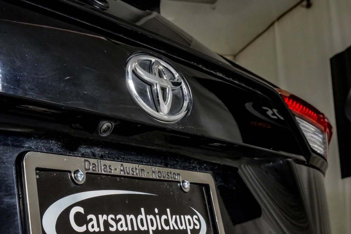 Used 2021 Toyota RAV4 LE FWD image 43