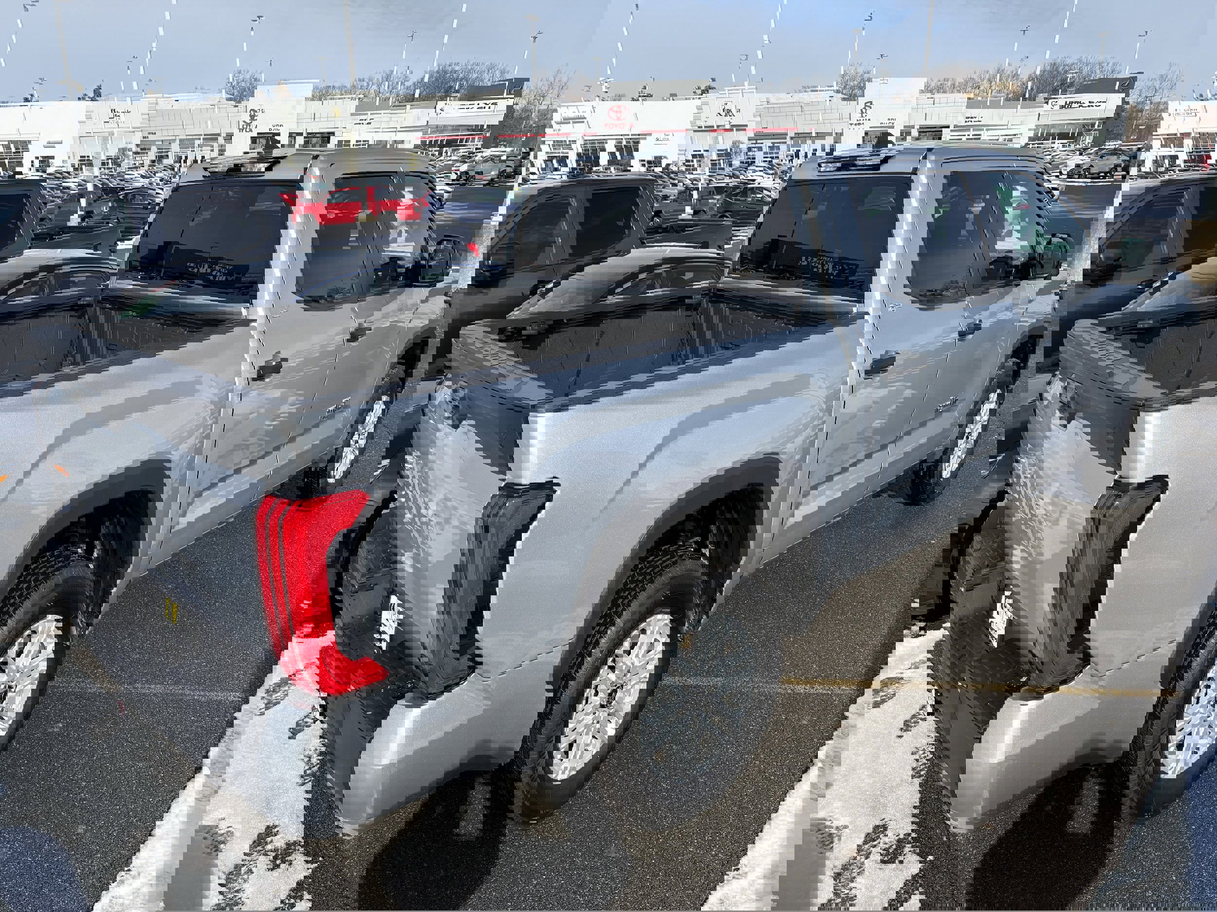 Used 2025 Toyota Tundra SR5 AWD/4WD image 5