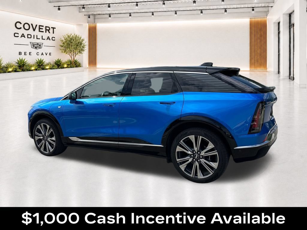 New 2025 Cadillac Optiq Luxury 2 w/ LPO, Floor Liner Package AWD/4WD image 8