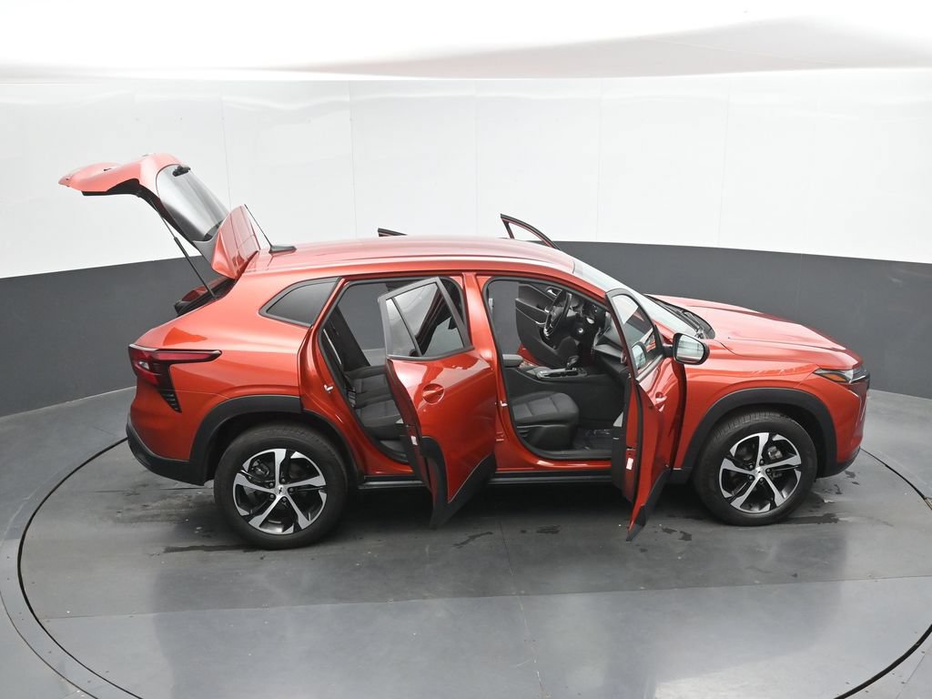Used 2024 Chevrolet Trax RS FWD image 49