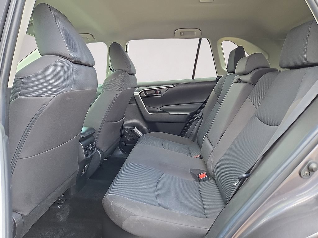 Used 2022 Toyota RAV4 LE AWD/4WD image 15