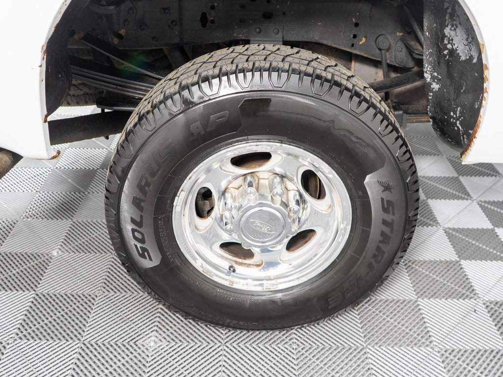 Used 2000 Ford F250 Lariat image 27